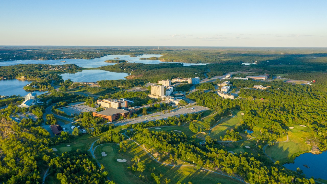 Vue aérienne du campus du Laurentenne