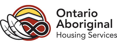 Logo des Services de logement des Autochtones de l'Ontario, avec des plumes et un signe de l'infini à côté.
