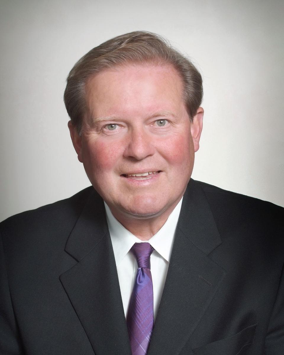 Kerry Moynihan souriant 