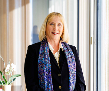 Dr. Lynn Wells
