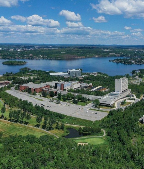 Une vue aérienne du campus laurentienne
