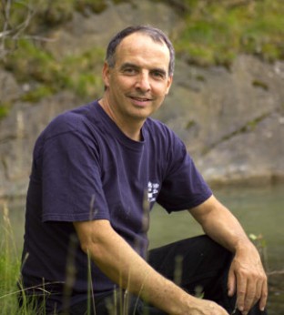 John Gunn souriant 