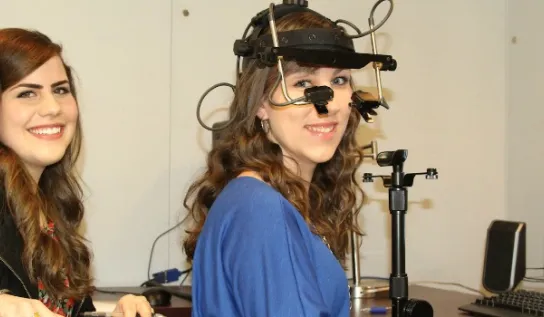 Considérez les sciences du cerveau et du comportement.