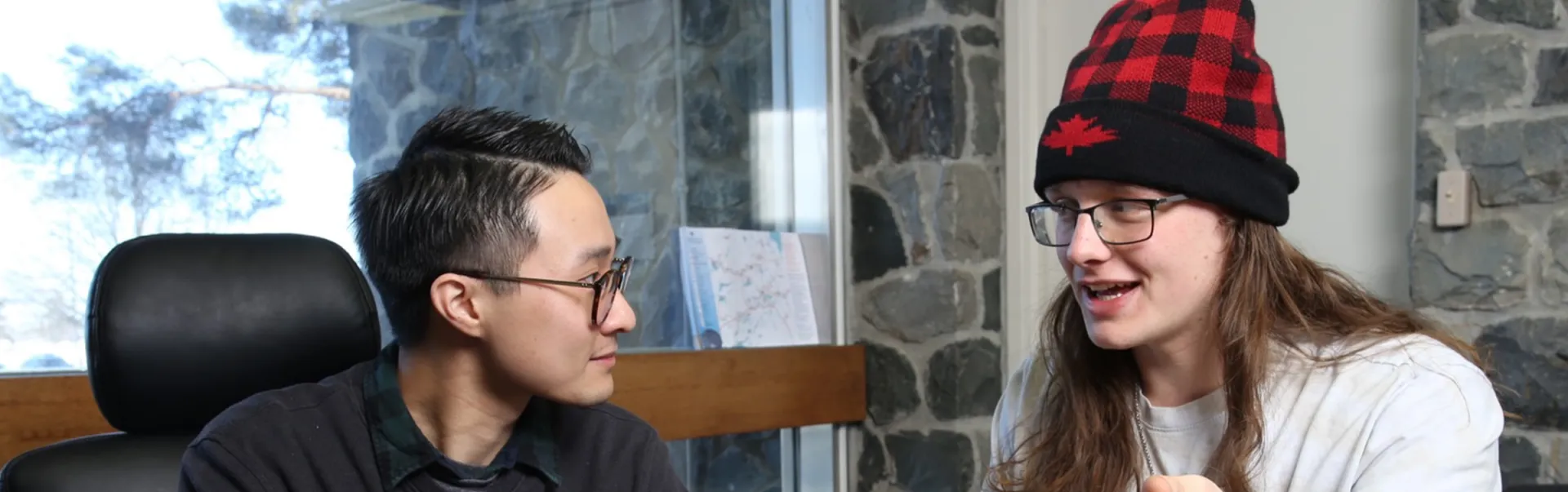 Laurentian University student peers helping each other.
